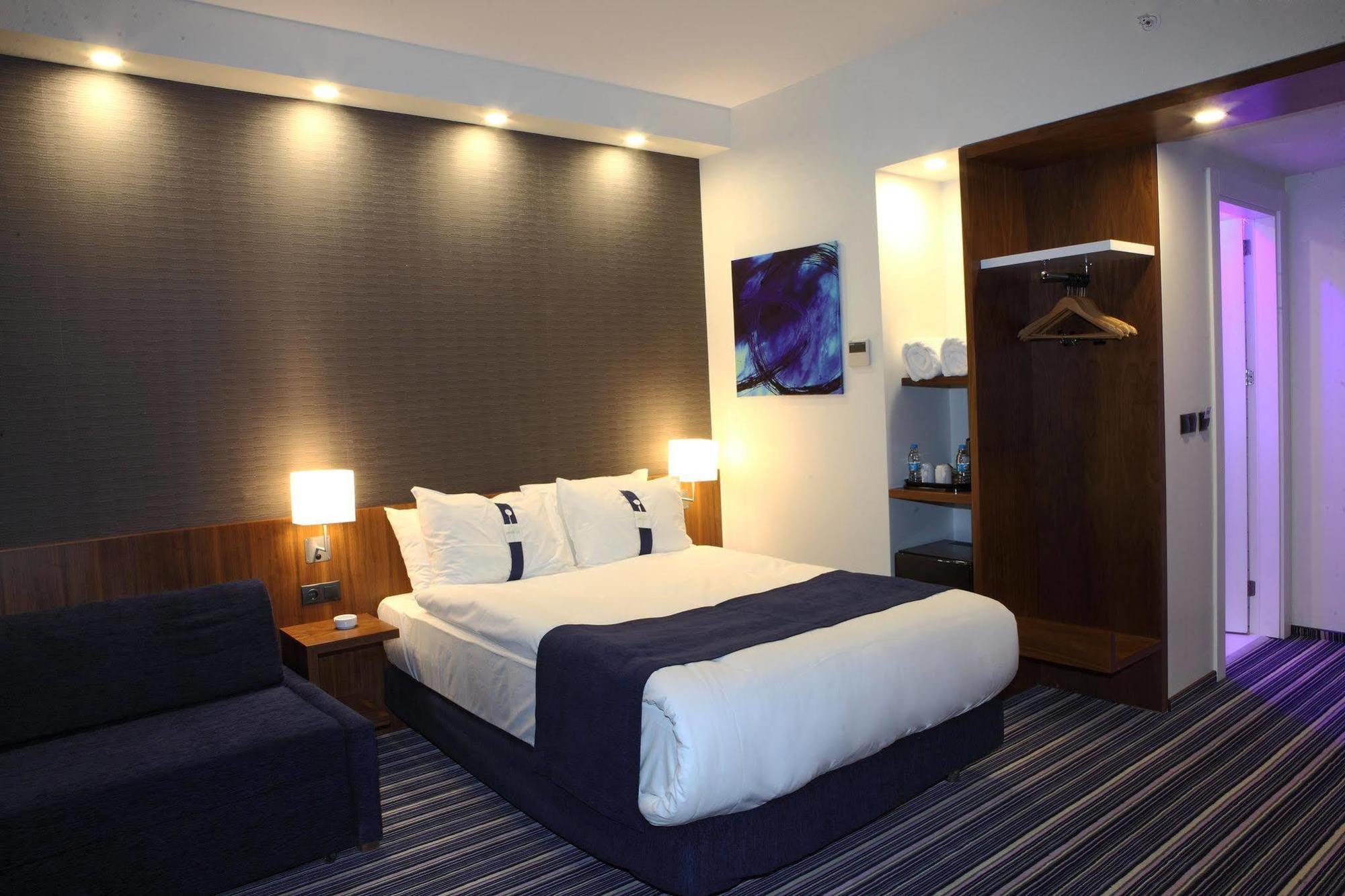Holiday Inn Express Manisa-West By Ihg Kültér fotó